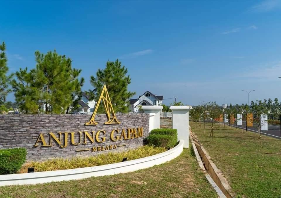 Tea Honey Luxury Vila Malacca Exterior foto