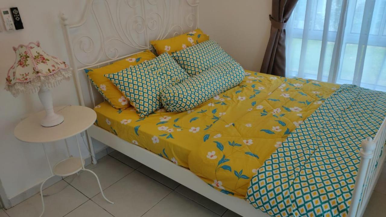 Tea Honey Luxury Vila Malacca Exterior foto