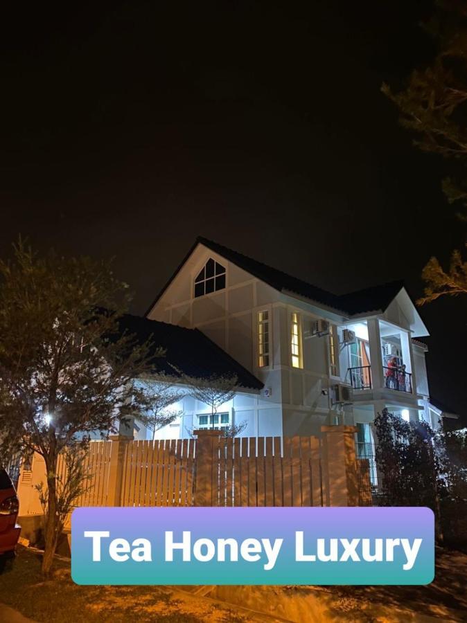 Tea Honey Luxury Vila Malacca Exterior foto