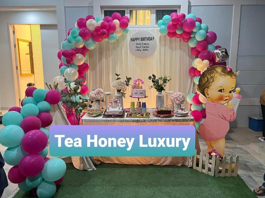 Tea Honey Luxury Vila Malacca Exterior foto